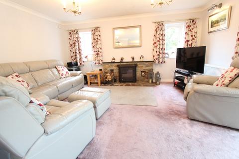 3 bedroom detached bungalow for sale, Hylands Close, West Hill