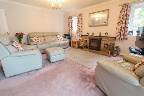 undefined, Hylands Close, West Hill