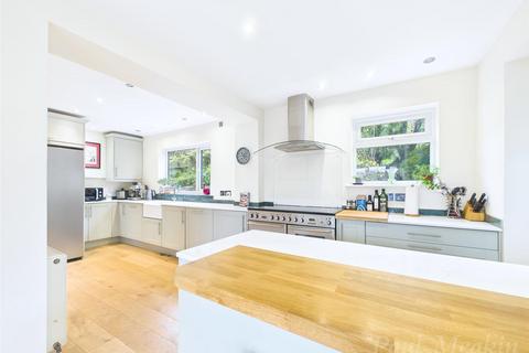 undefined, Hyde Road, South Croydon