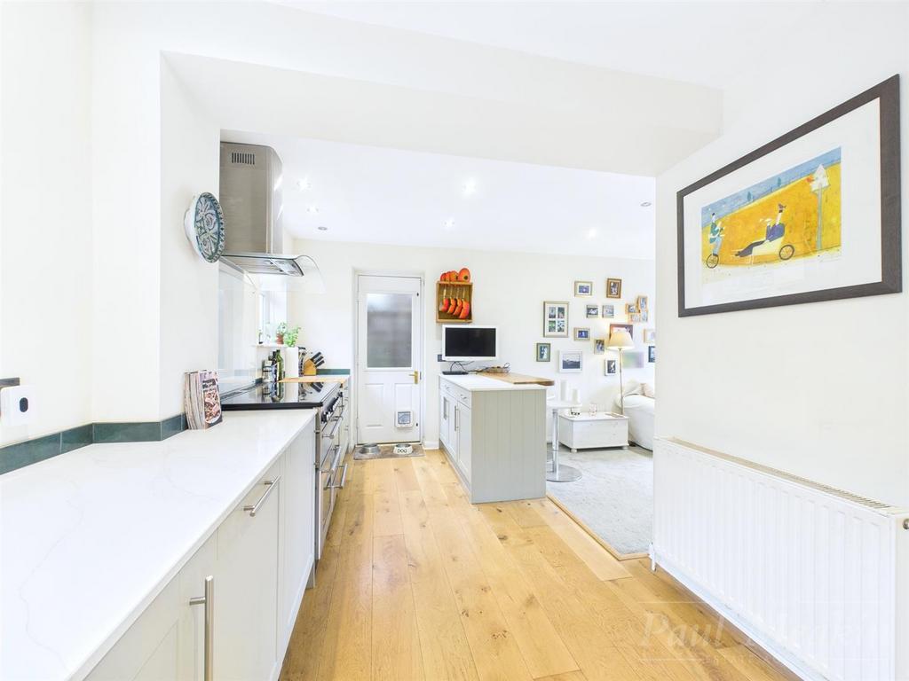 Kitchen/ Breakfast Room