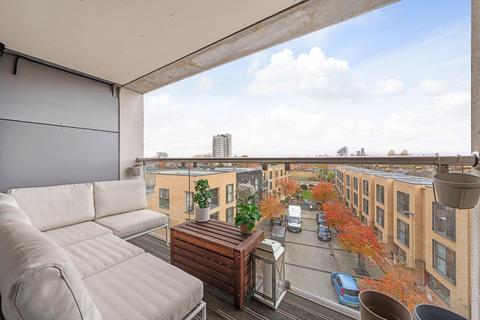 1 bedroom flat for sale, Acre Lane, SW2