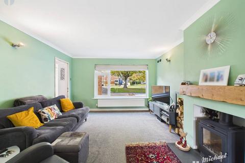 3 bedroom end of terrace house for sale, Eastfield Road, Aylesbury, Buckinghamshire