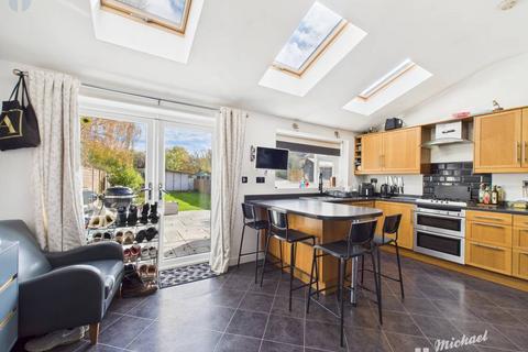 3 bedroom end of terrace house for sale, Eastfield Road, Aylesbury, Buckinghamshire