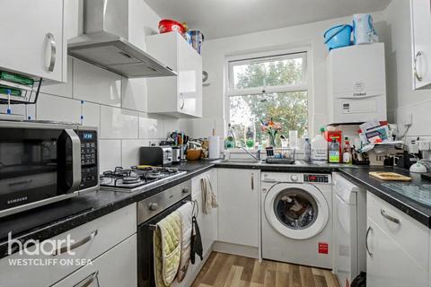 3 bedroom flat for sale, Fairfax Drive, Westcliff-On-Sea