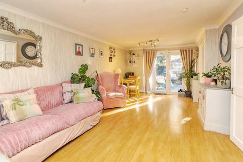 undefined, Ross Way, Luton LU1