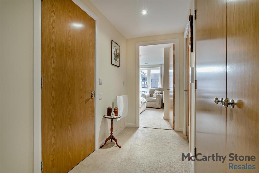 8669131-interior01-800.jpg