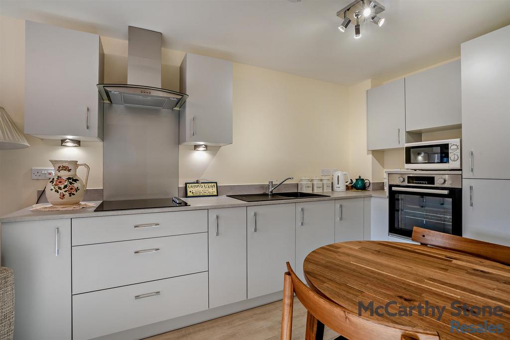 8669131-interior12-800.jpg
