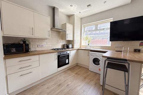 undefined, Fell Street, L7 2QB,