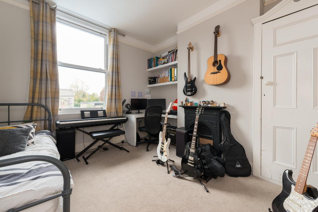 18 Br Sq-8