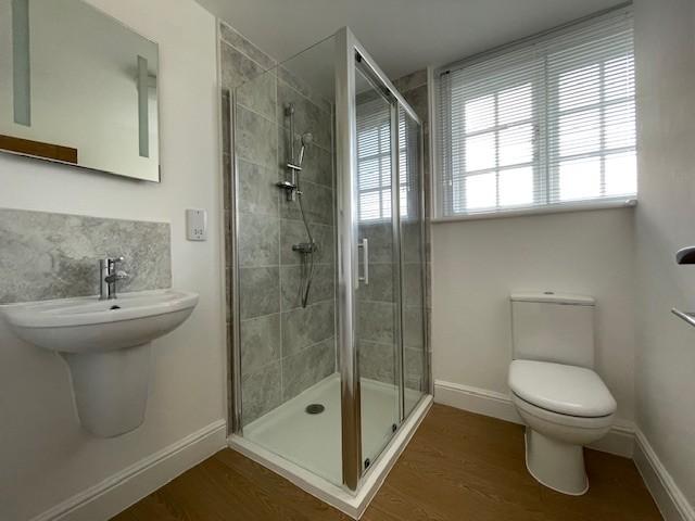 Main Shower Room T202511051242.jpg