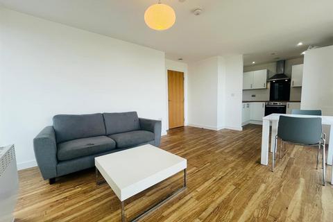 2 bedroom apartment to rent, Michigan Point, Michigan Avenue, Salford