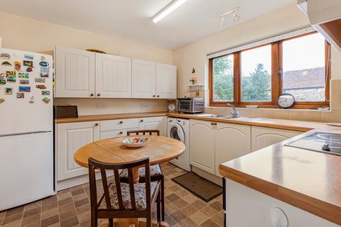 2 bedroom ground floor flat for sale, Bampton OX18