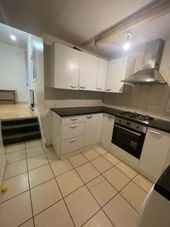 5 bedroom flat to rent, Ealing Road, Wembley HA0