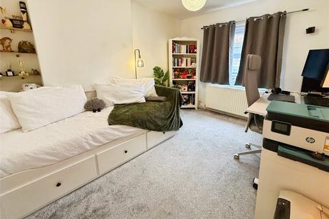 32 High Street, Theale, Reading, RG7 5AN