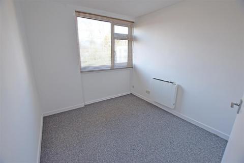 1 bedroom flat for sale, Llanishen Court, Llanishen