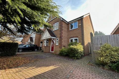 3 bedroom semi-detached house to rent, Holyhead Crescent, Tattenhoe