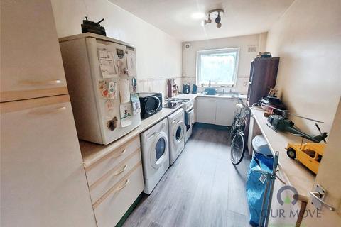 undefined, Raby Close, Oldbury B69