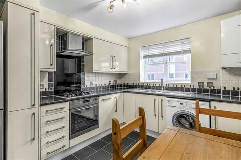 2 bedroom flat to rent, Rossetti Road, London SE16