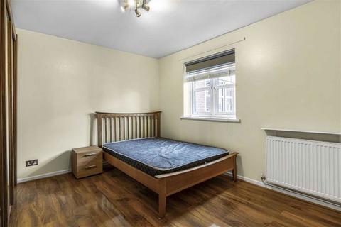 2 bedroom flat to rent, Rossetti Road, London SE16