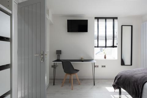 5 bedroom house to rent, Monks Road, Lincolnshire LN2