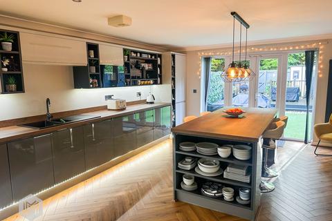 undefined, Temple Road, Bolton, Greater Manchester, BL1 8DX
