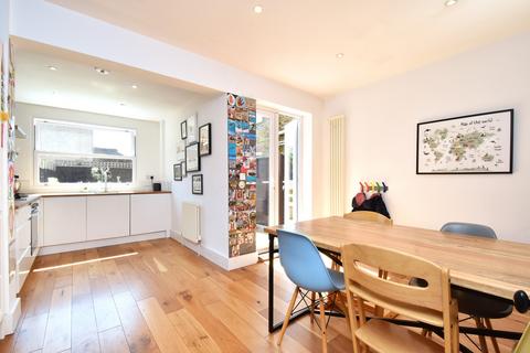 18 Crebor Street, East Dulwich, London, SE22 0HF