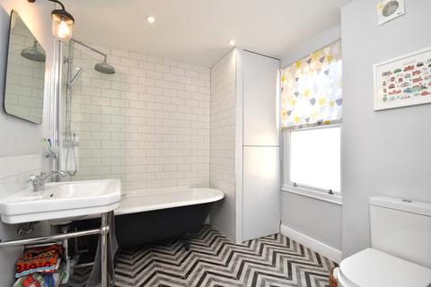18 Crebor Street, East Dulwich, London, SE22 0HF