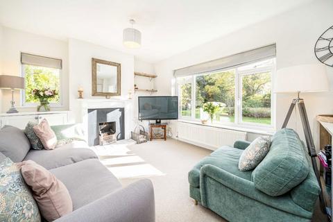 undefined, Cranmer Court, Hampton TW12