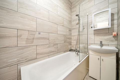 2 bedroom flat to rent, Randolph Avenue, Maida Vale W9