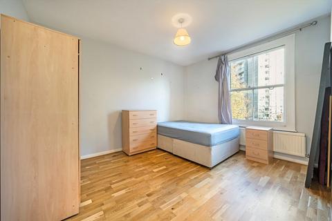 2 bedroom flat to rent, Randolph Avenue, Maida Vale W9