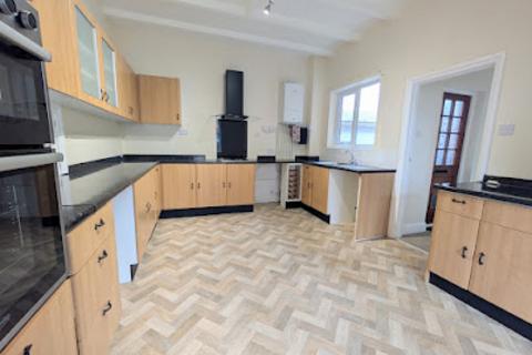 2 bedroom flat for sale, Argyll Street, Ryde,