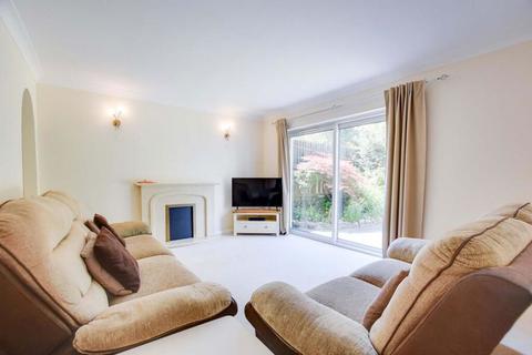 4 bedroom detached house for sale, Dovedale Road, Leicester, Leicestershire, LE2 2DN