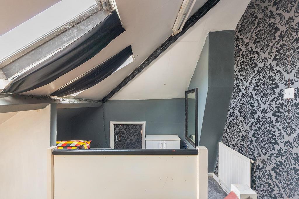 7 S1 R6 EE - Loft Room A.jpg