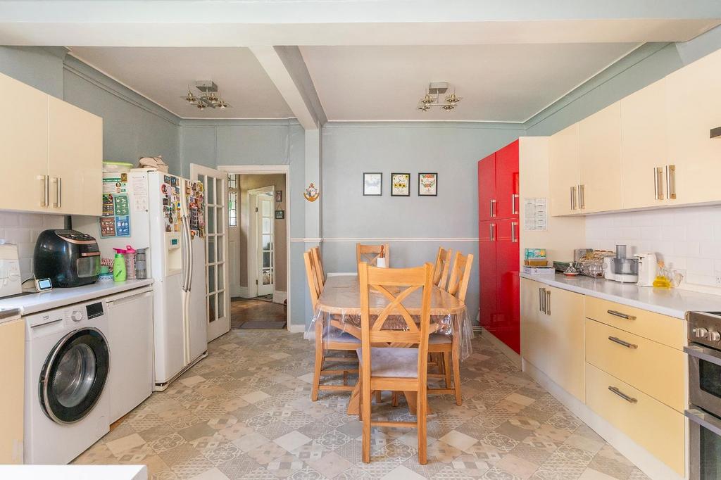 7 S1 R6 EE - Kitchen Diner A.jpg