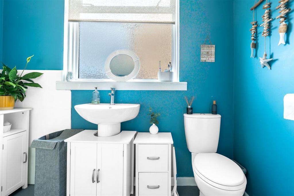 Bathroom-1.jpg
