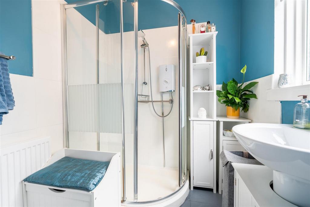 Bathroom-2.jpg
