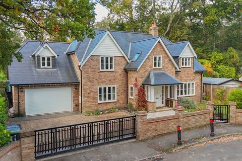 4 bedroom detached house for sale, Beaufoys Avenue, Ferndown, BH22
