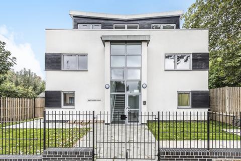 2 bedroom flat to rent, Vesta Road, London, SE4