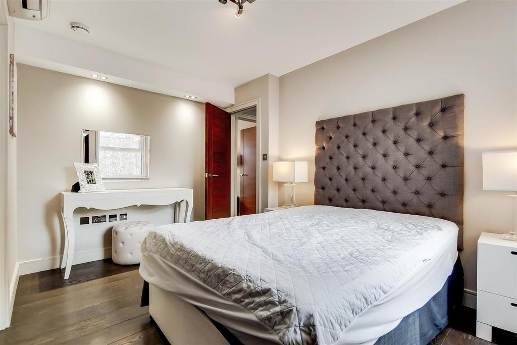 10 Bedroom 3-0.jpg