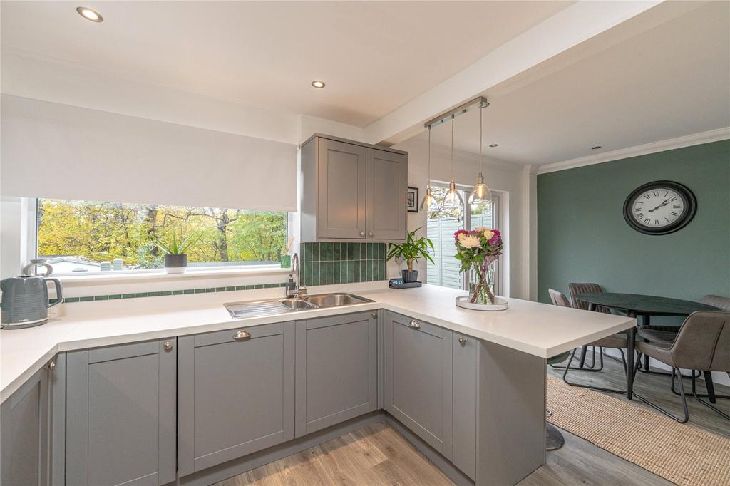 Dining Kitchen Alt