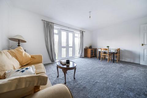 2 bedroom flat for sale, Albany Road, Camberwell, London, SE5