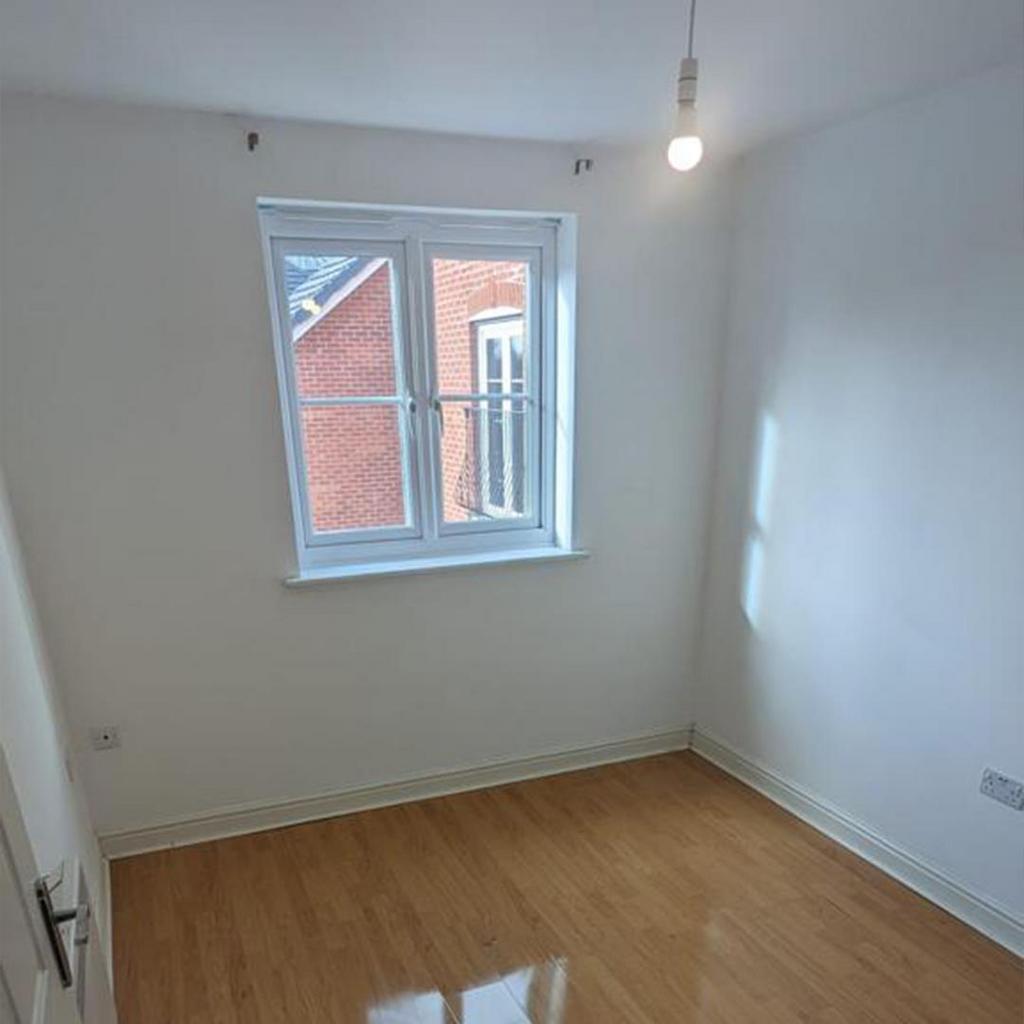 Double Bedroom.png