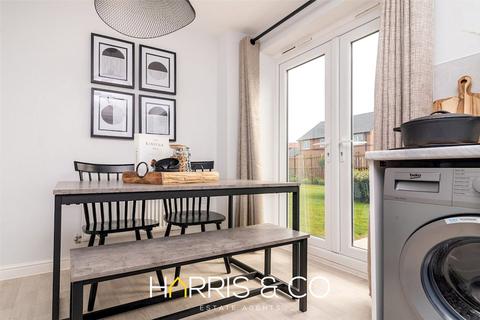 2 bedroom semi-detached house for sale, Fleetwood Road North, Thornton-Cleveleys, FY7