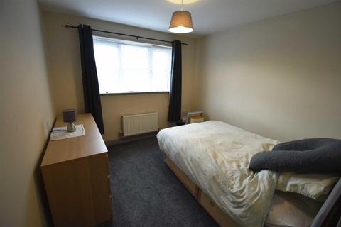 2 bedroom flat to rent, Bakewell Court, Buxton