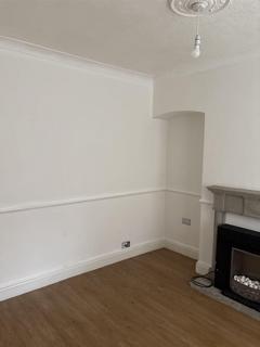 2 bedroom house to rent, Belmont Street, Hull