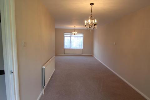 3 bedroom terraced house to rent, William Close, Walkford