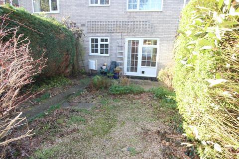 3 bedroom terraced house to rent, William Close, Walkford