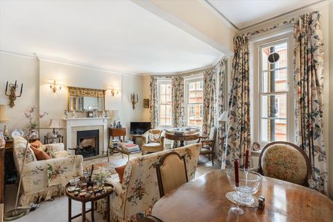 2 bedroom flat for sale, Pitt Street, London, W8