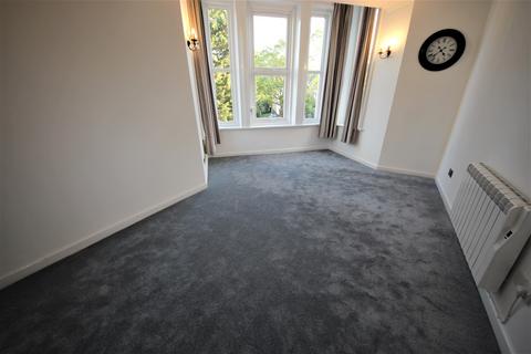2 bedroom flat to rent, Lansdowne Road, BOURNEMOUTH,