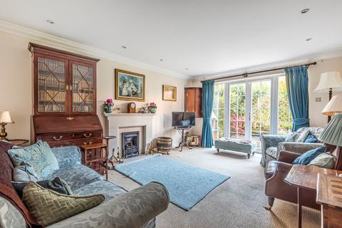 4 bedroom detached house to rent, Uptons Garden, Whitminster, Gloucester, GL2